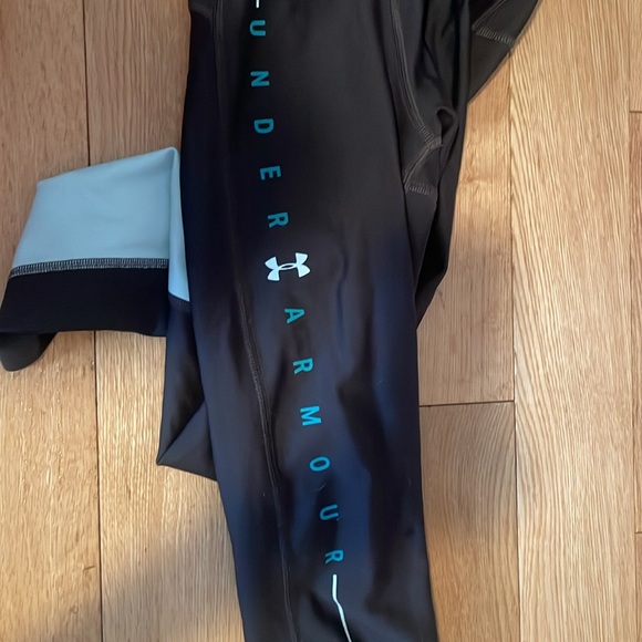 Under Armor Leggings - Picture 3 of 5